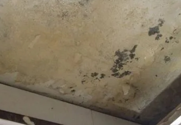 贾汪阳台漏水维修公司分享下贾汪卫生间渗水维修需要注意哪些问题。